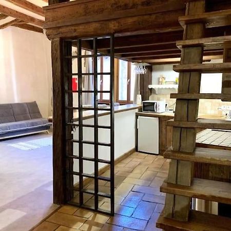 Appartement L'Atypique, Bord Du Thiou à Annecy Extérieur photo